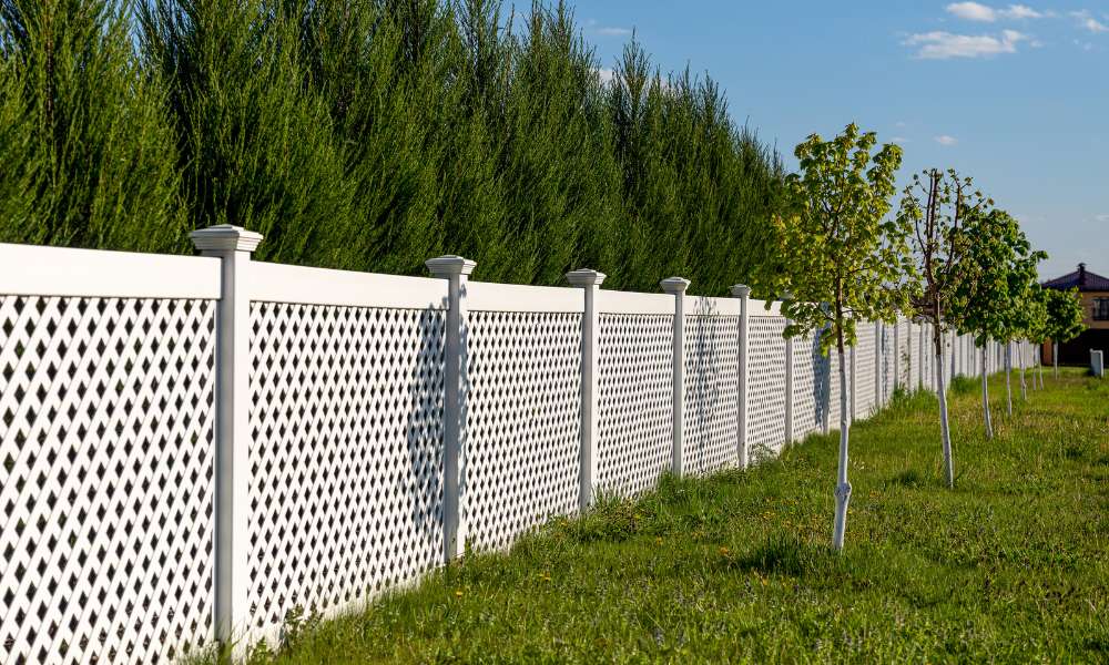 Commercial Vinyl Fencing